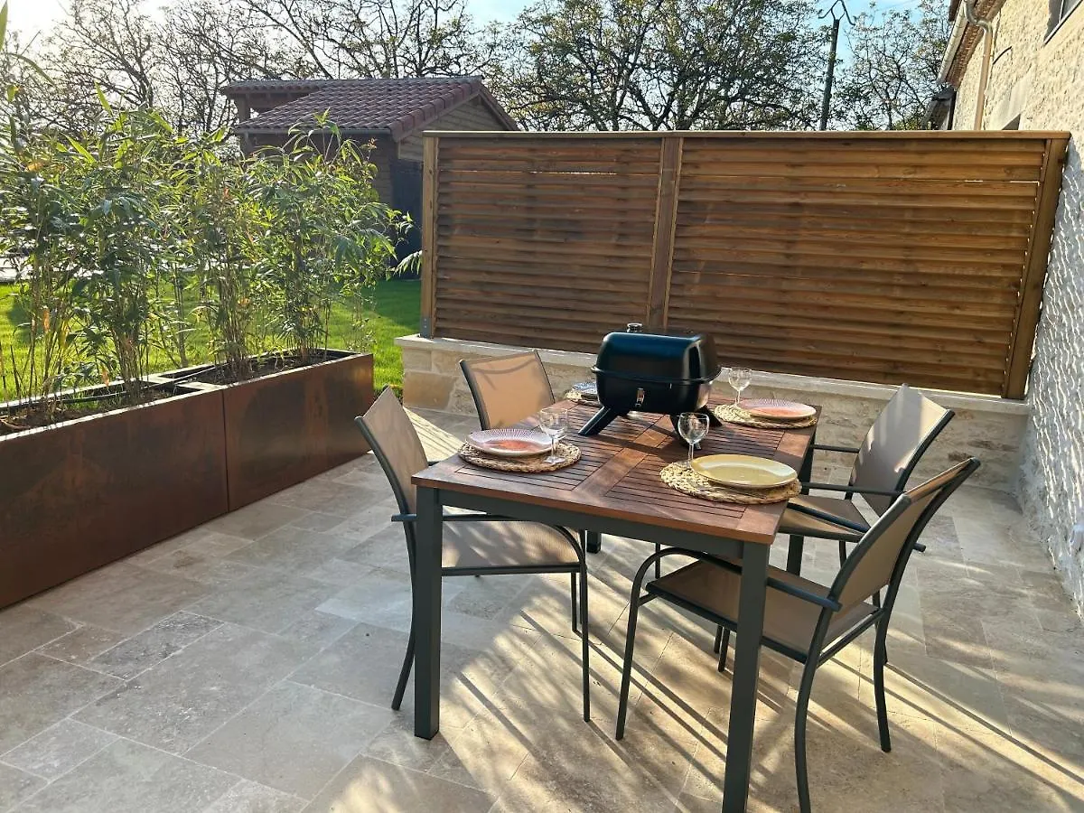 Les Noyers De Gaudelle Villa Saint-Sozy 0*,
