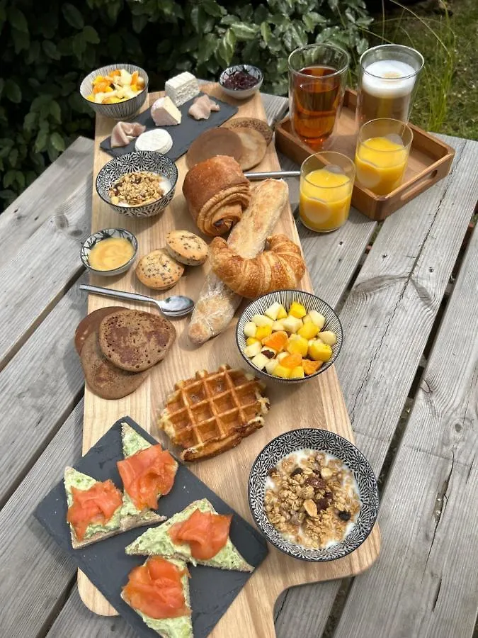 Villa Les Noyers De Gaudelle à Saint-Sozy 0*,  France